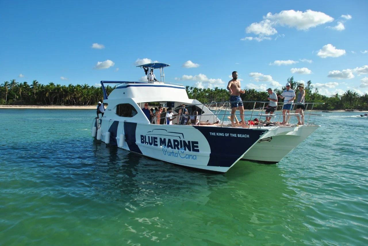 Un día en barco que tus clientes recordarán. · Blue Marine